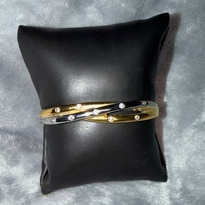 Elegant Gold and Silver Women's Two Tone Bangle